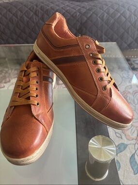 Propet Brown leather casual work  lace up shoes, size 9.5